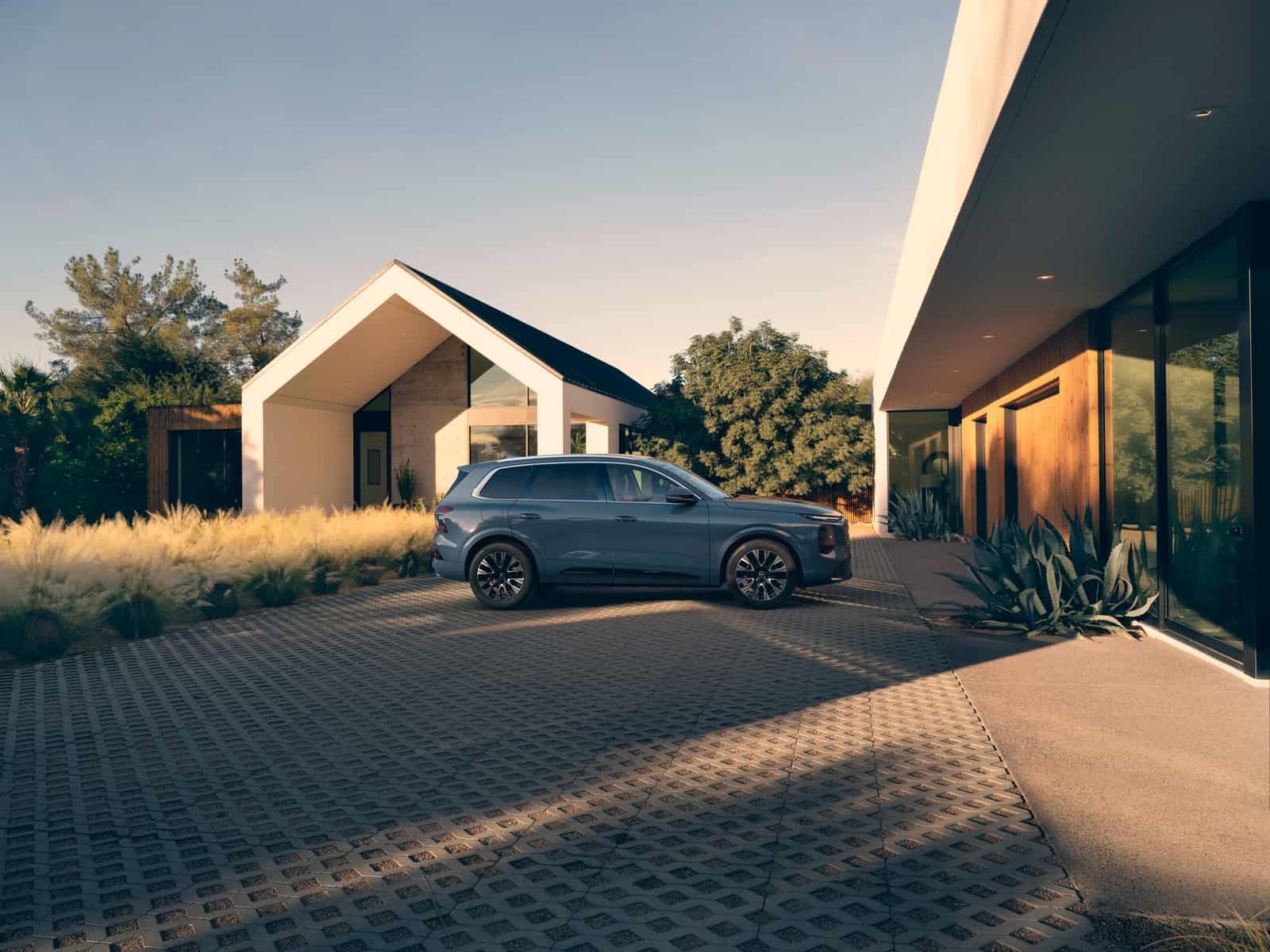 2027 Audi Q7 side profile design
