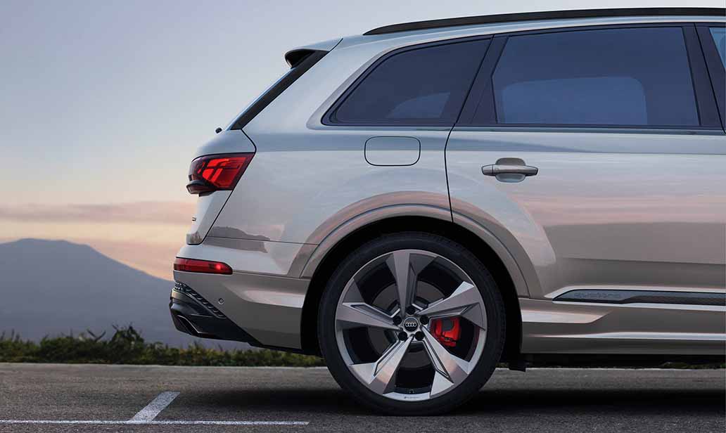 rear view of the 2026 Audi Q7