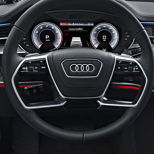 Audi A8
Premium