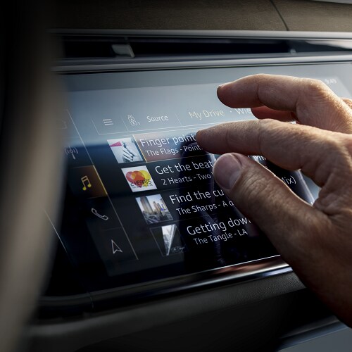 Audi A8
Premium
