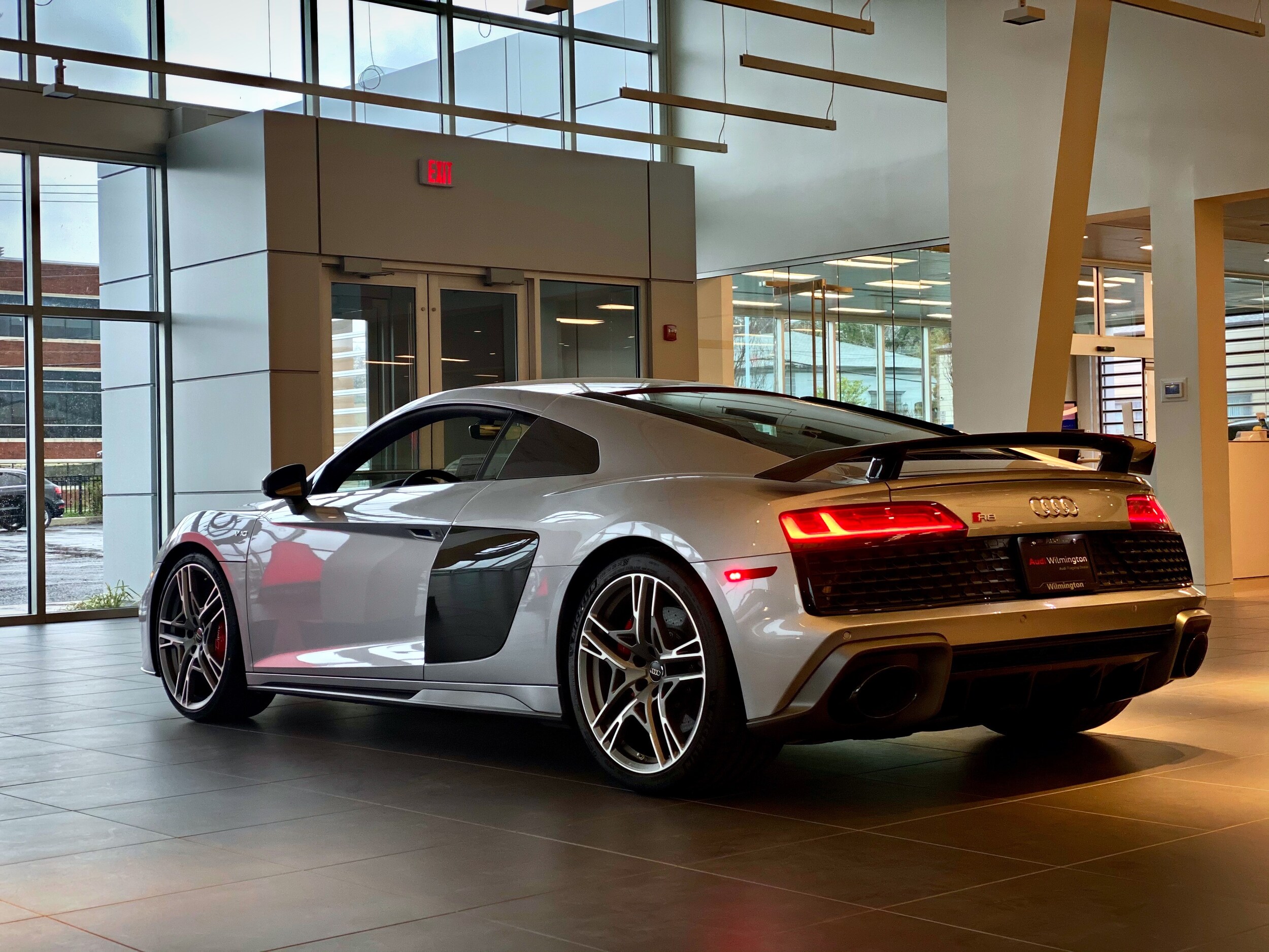 R8 5.jpg