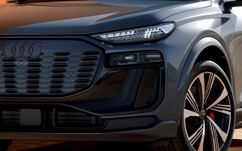 2025 Audi Q6 e-tron in the snow