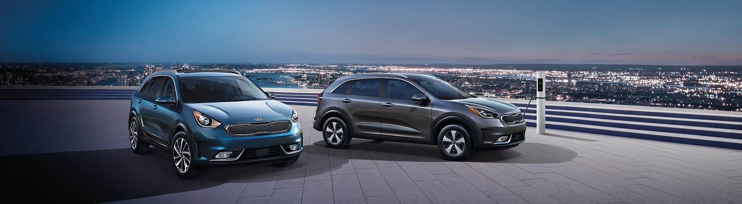 2019-KIA-NiroPlugIn-Lineup-L01.png