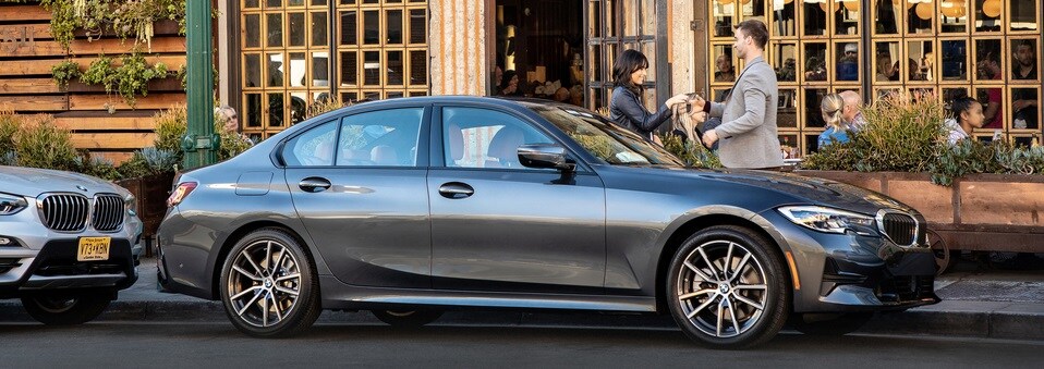 2022-BMW-330ixDrive-SportLine-Sedan-L07.jpeg