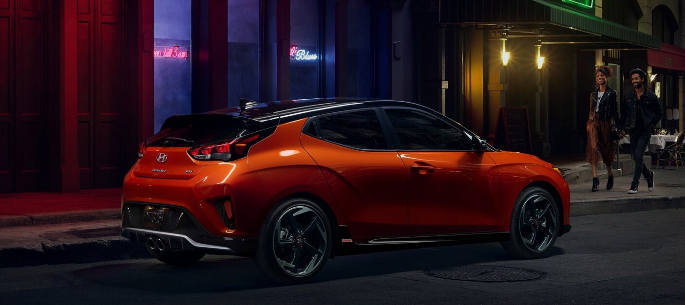 2020-Veloster-Ext-Night.png