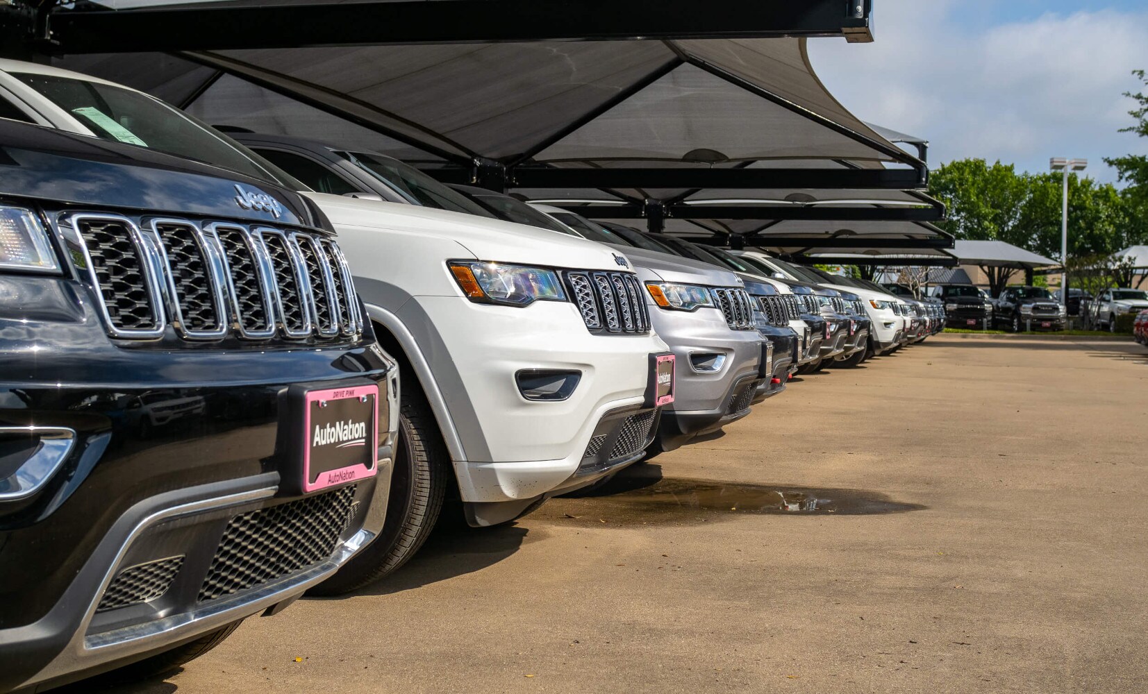 Take the short 44 mile trip to visit us at AutoNation Chrysler Dodge Jeep Ram North Fort Worth for your next pre-owned vehicle AutoNation Chrysler Dodge Jeep Ram North Fort Worth's pre-owned inventory