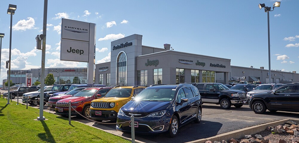 Englewood Area Chrysler
and Jeep Dealership Exterior view of
Autonation Chrysler Jeep Arapahoe serving Englewood