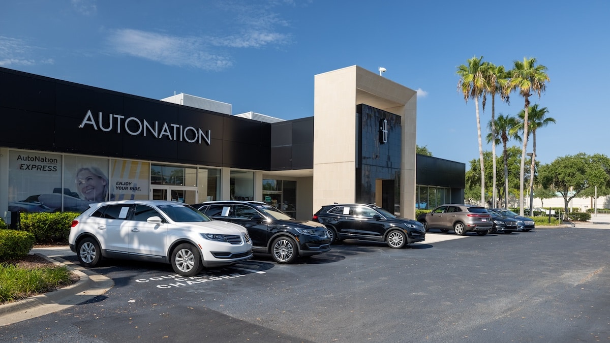Front view of AutoNation Lincoln Clearwater