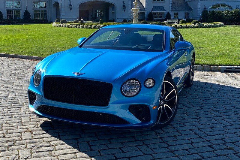 Hood view of the Bentley Continental GT V8