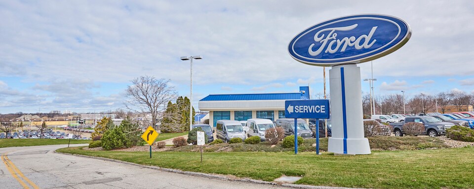 Ford Service Center near Cleveland Exterior photo of AutoNation Ford East sign and service center