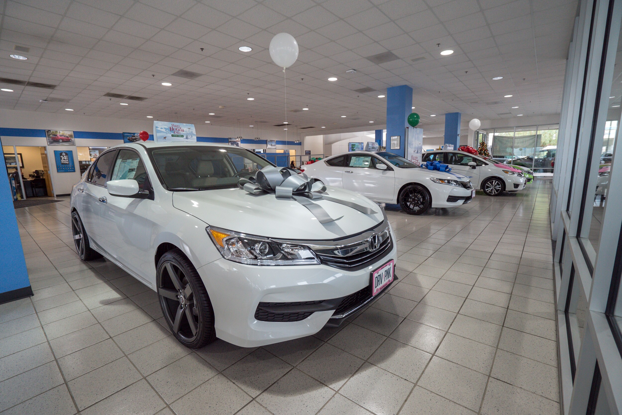 AutoNation Honda Fremont showroom