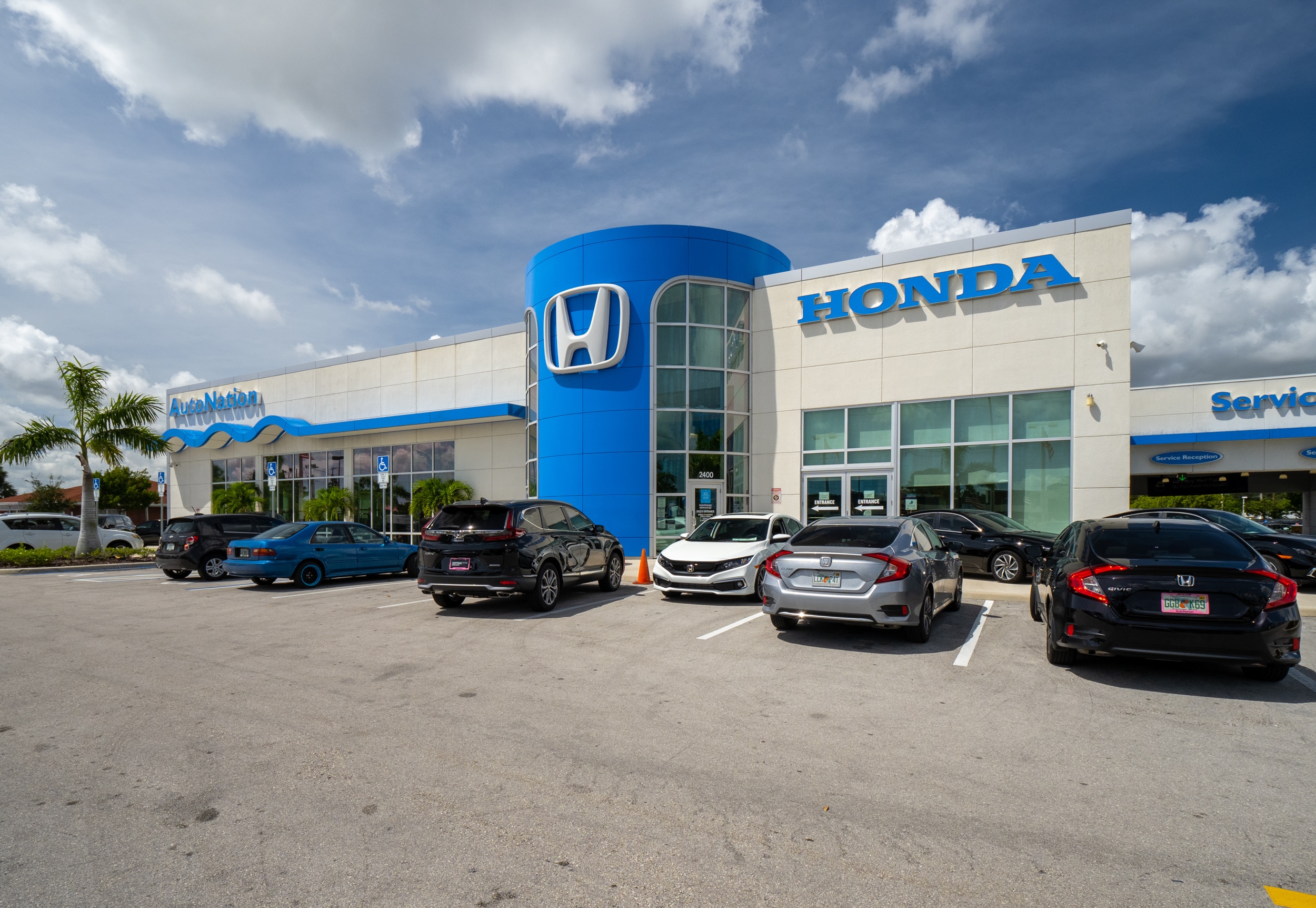 AutoNation Honda Hollywood offers Honda sales, service, and parts