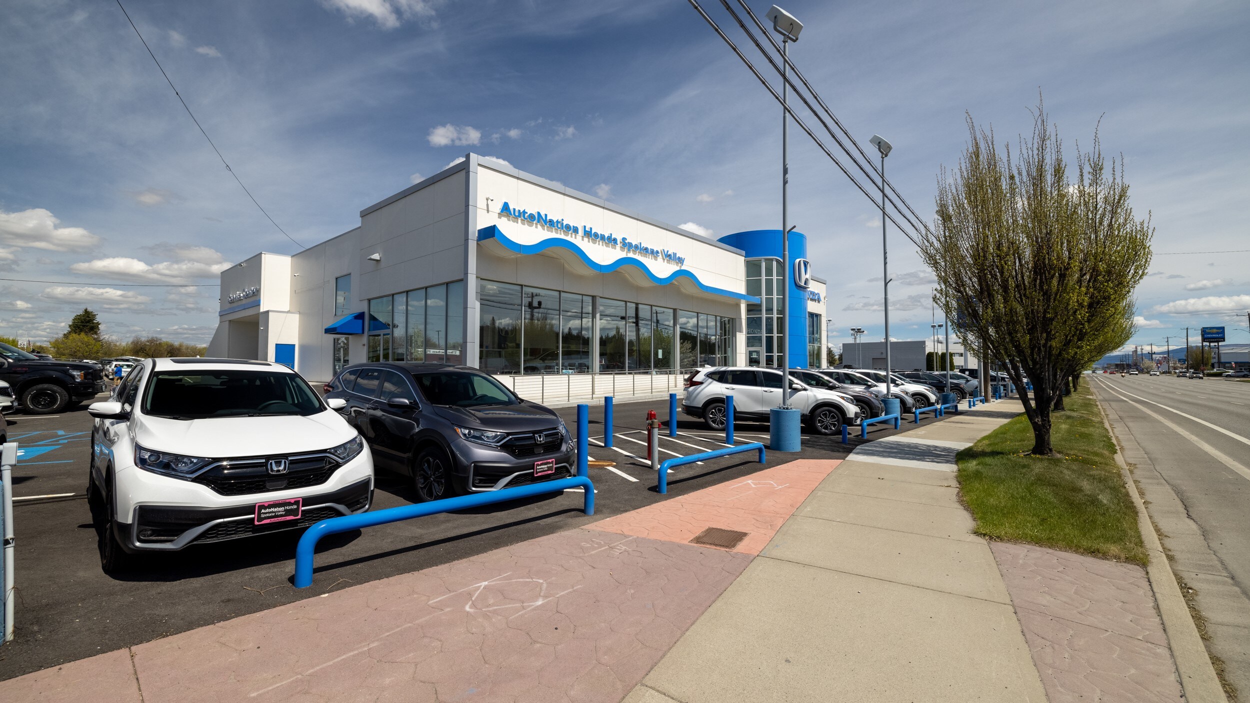 Find out about buying, servicing, and financing Toyota vehicles at AutoNation Honda Spokane Valley Exterior view of AutoNation Honda Spokane Valley