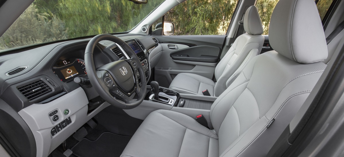 2017 Honda Ridgeline Interior.jpg
