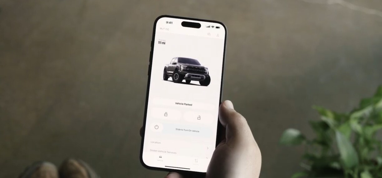 Ford Securilock Passive Anti-Theft System (PATS) An image showing a Ford truck monitored on a smart phone.