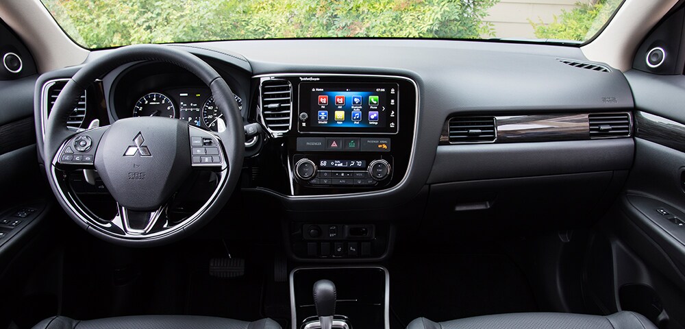 2017 Mitsubishi Outlander Interior