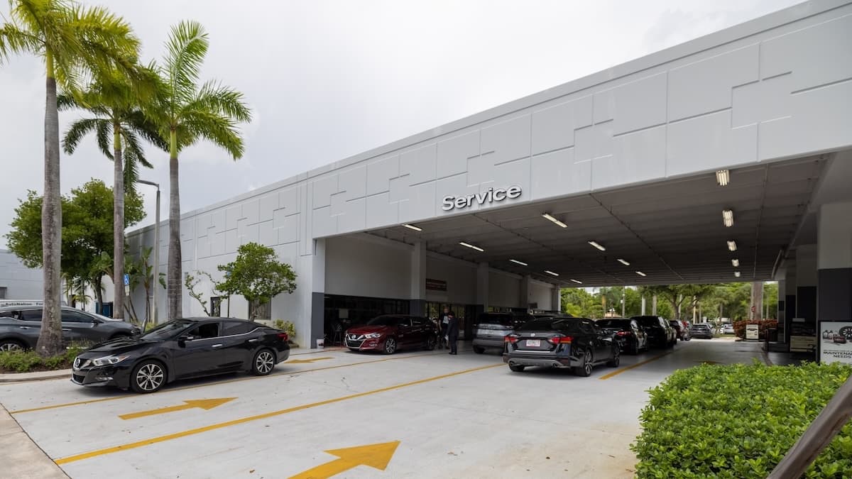 AutoNation Nissan Pembroke Pines Service Center entrance