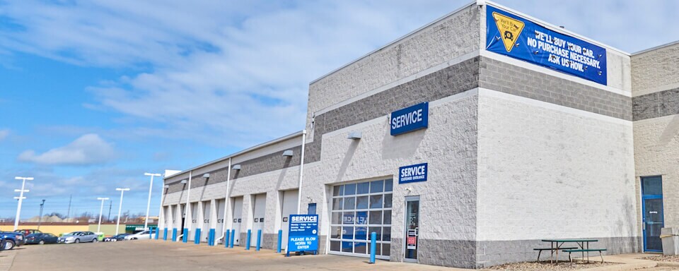 Ford Service Center near Canton Exterior shot of AutoNation Ford service center in North Canton