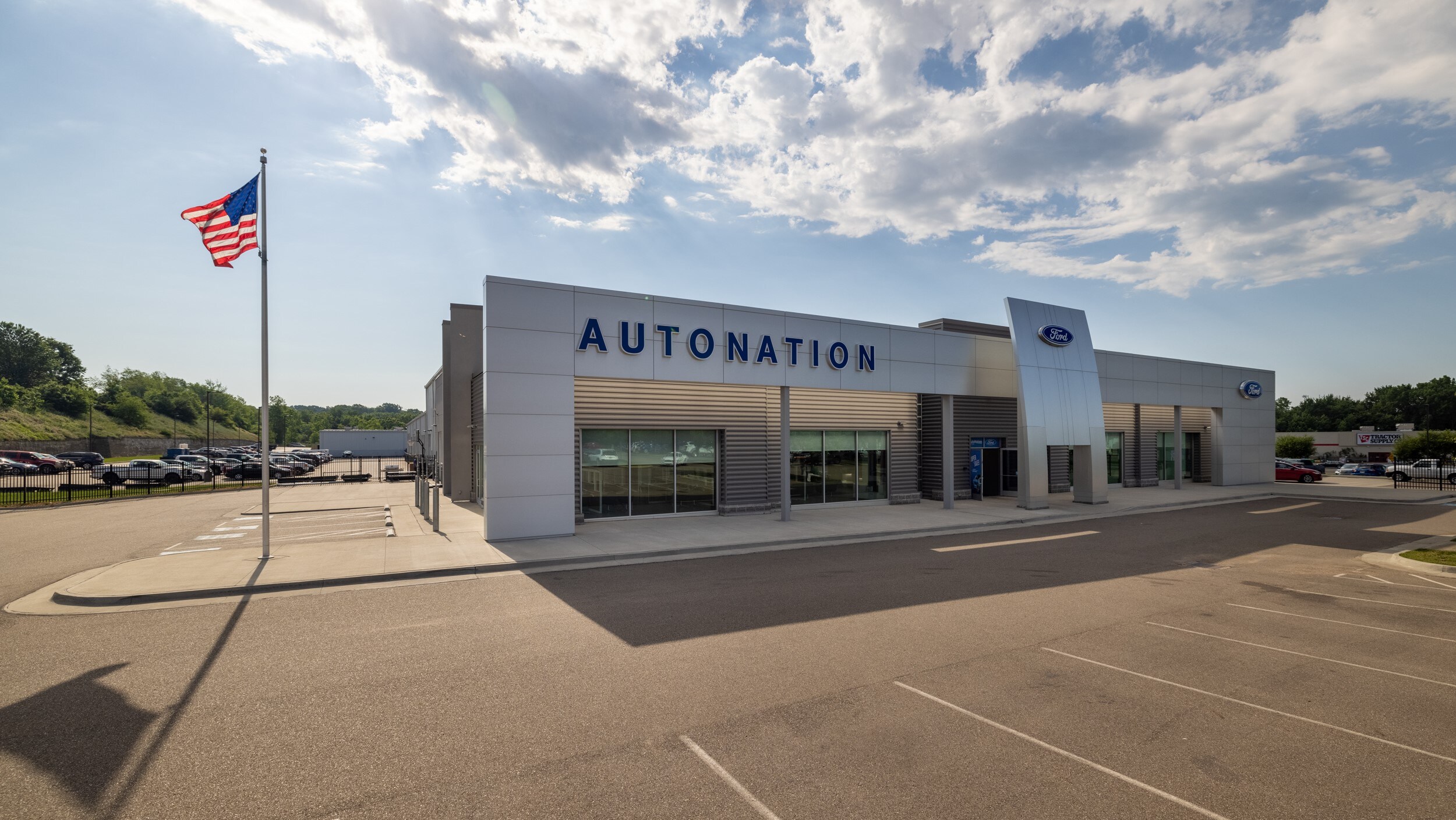 Exterior view of AutoNation Ford North Canton