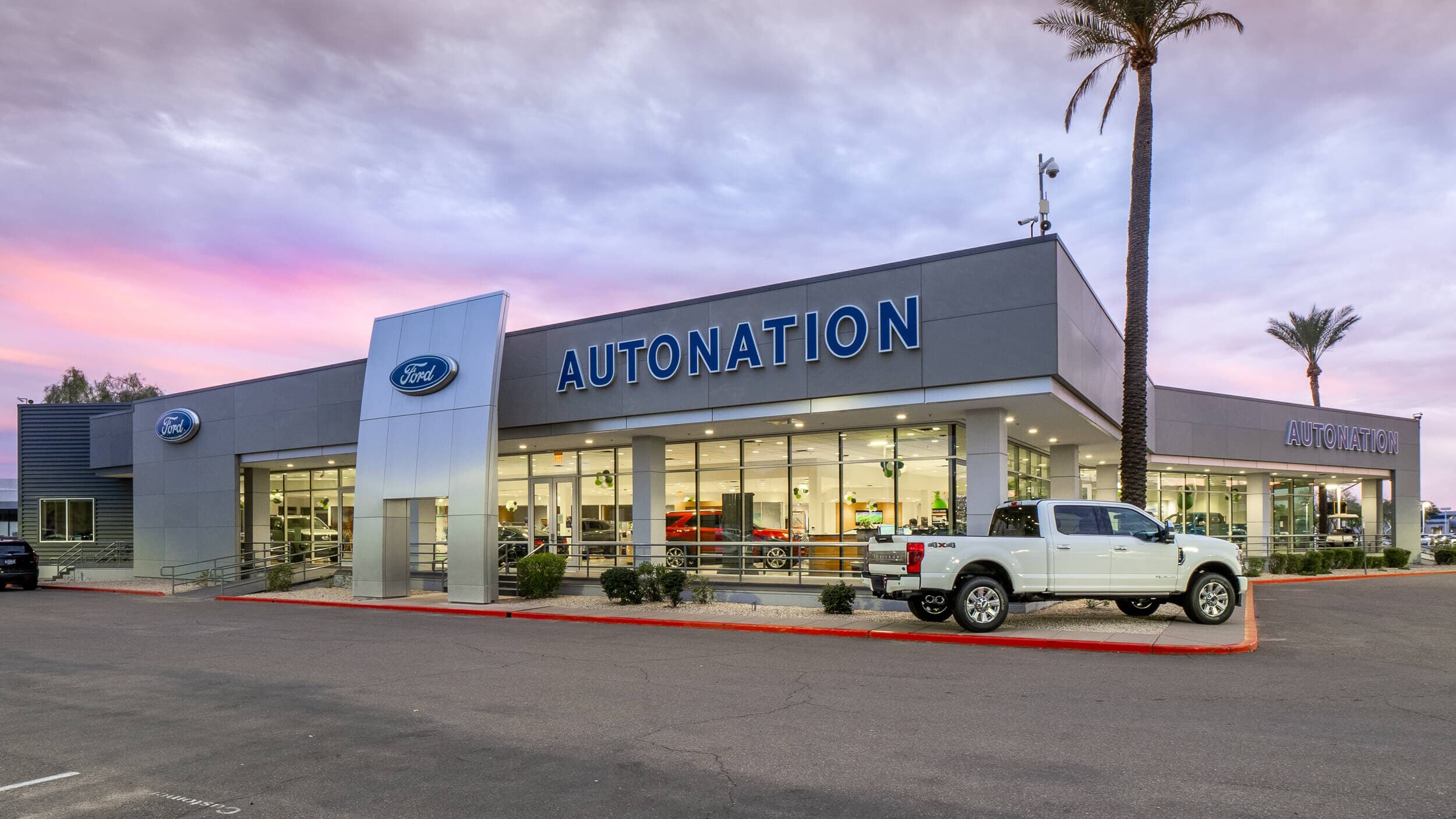 Exterior shot of AutoNation Scottsdale Ford Dealership