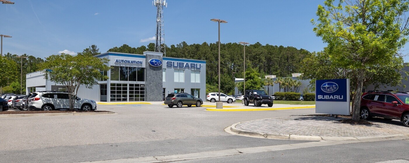 View of AutoNation Subaru Hilton Head from the street