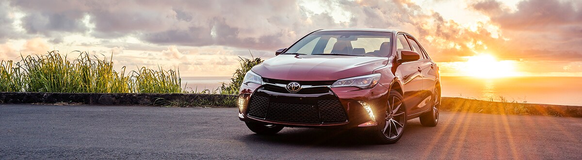 1017141258152015_Toyota_Camry_004.jpg
