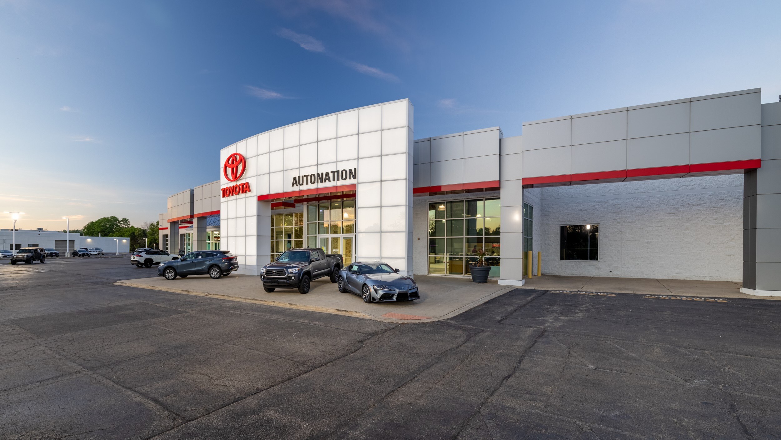 AutoNation Toyota Libertyville is here for all your Toyota purchasing, servicing, and financing needs in Libertyville, IL Exterior view of AutoNation Toyota Libertyville