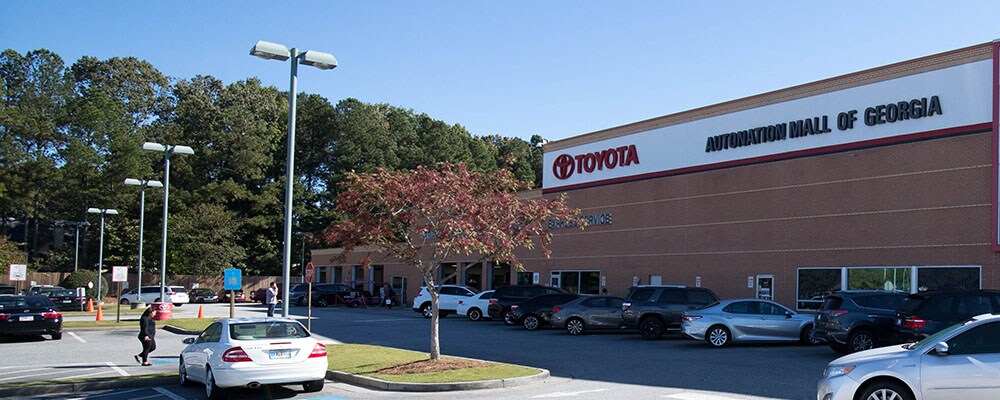 Exterior View of Dealership Serving Alpharetta