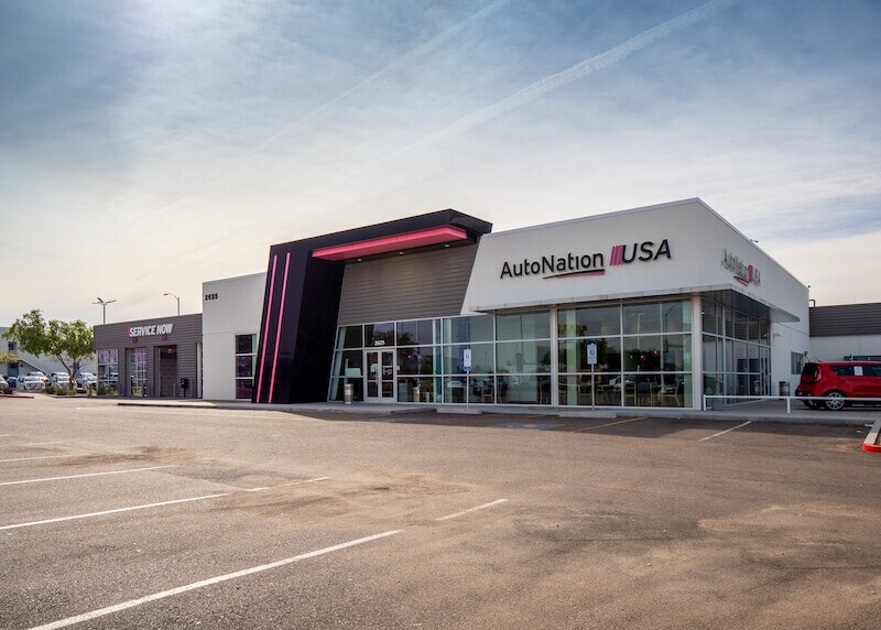 Exterior view of AutoNation USA Phoenix