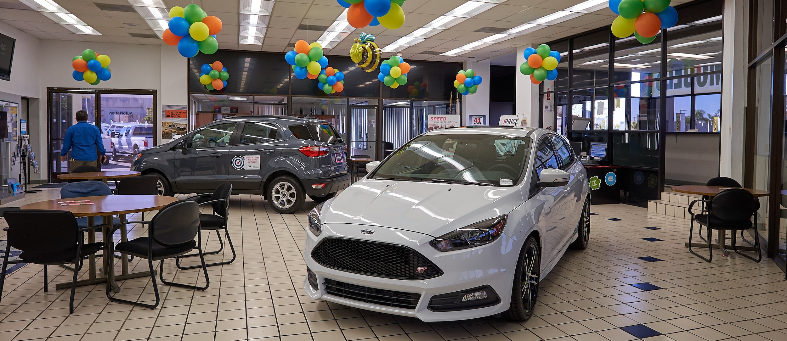 AutoNation Ford Valencia Finance Center