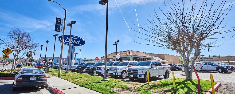 AutoNation Ford Valencia Outside view of AutoNation Ford Valencia