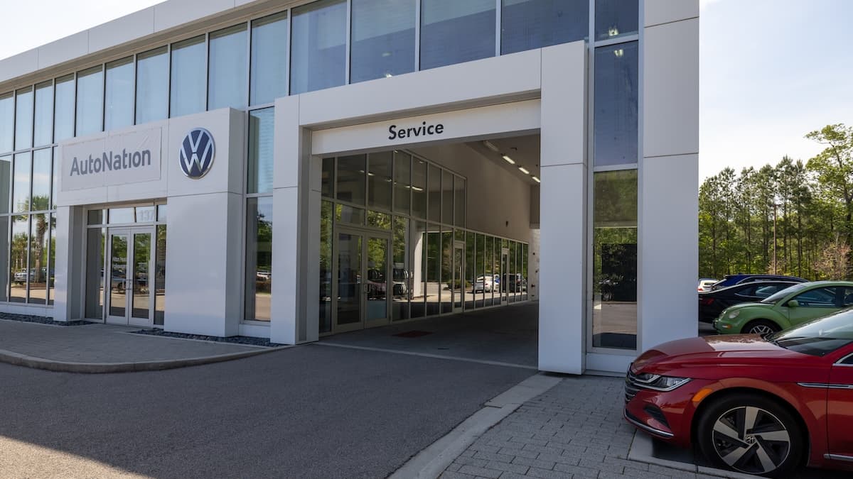 AutoNation Volkswagen Hilton Head Service Center entrance