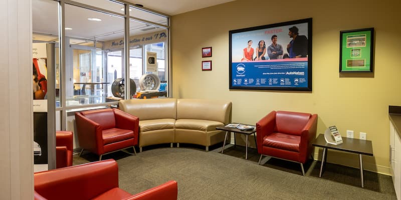 AutoNation VW Mall of Georgia waiting lounge