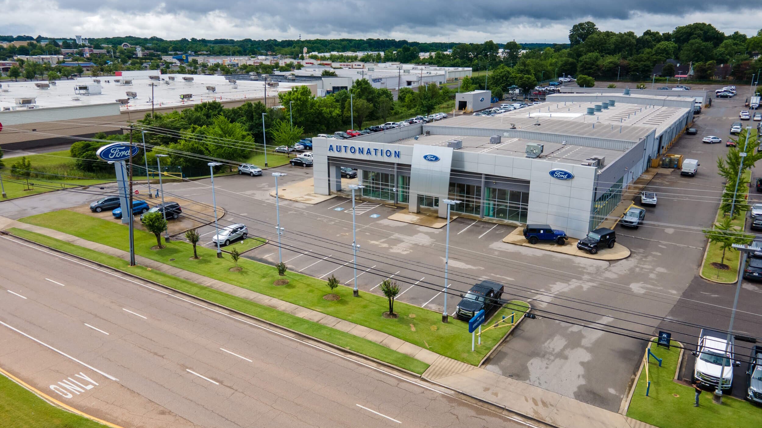 Exterior Shot of AutoNation Ford Wolfchase