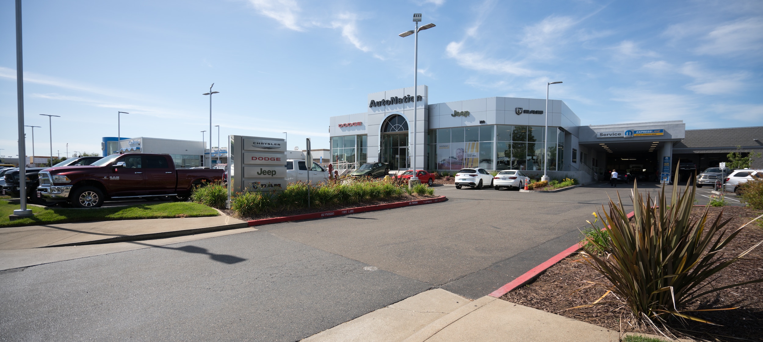 Roseville Area Chrysler Dodge Jeep RAM FIAT Dealership
