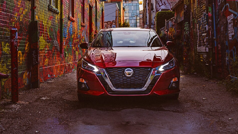 2020 Nissan Altima - AutoZoom alt=