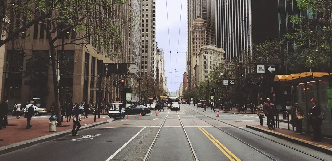 everyday-city-drive.jpg