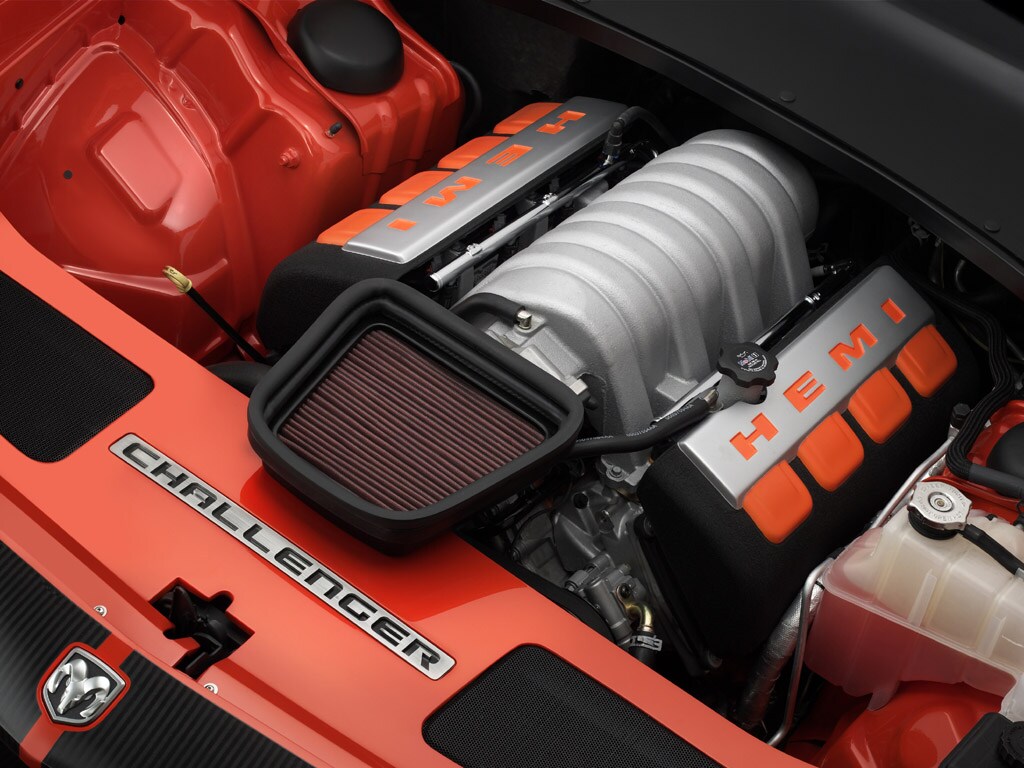 2006 Dodge Challenger Engine