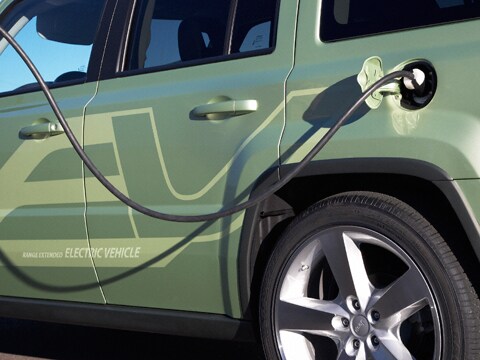 2010_Jeep_Patriot_EV_Ext_2