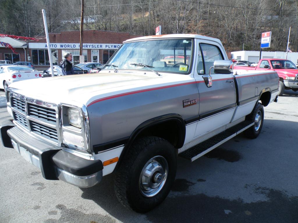 93 W250 007