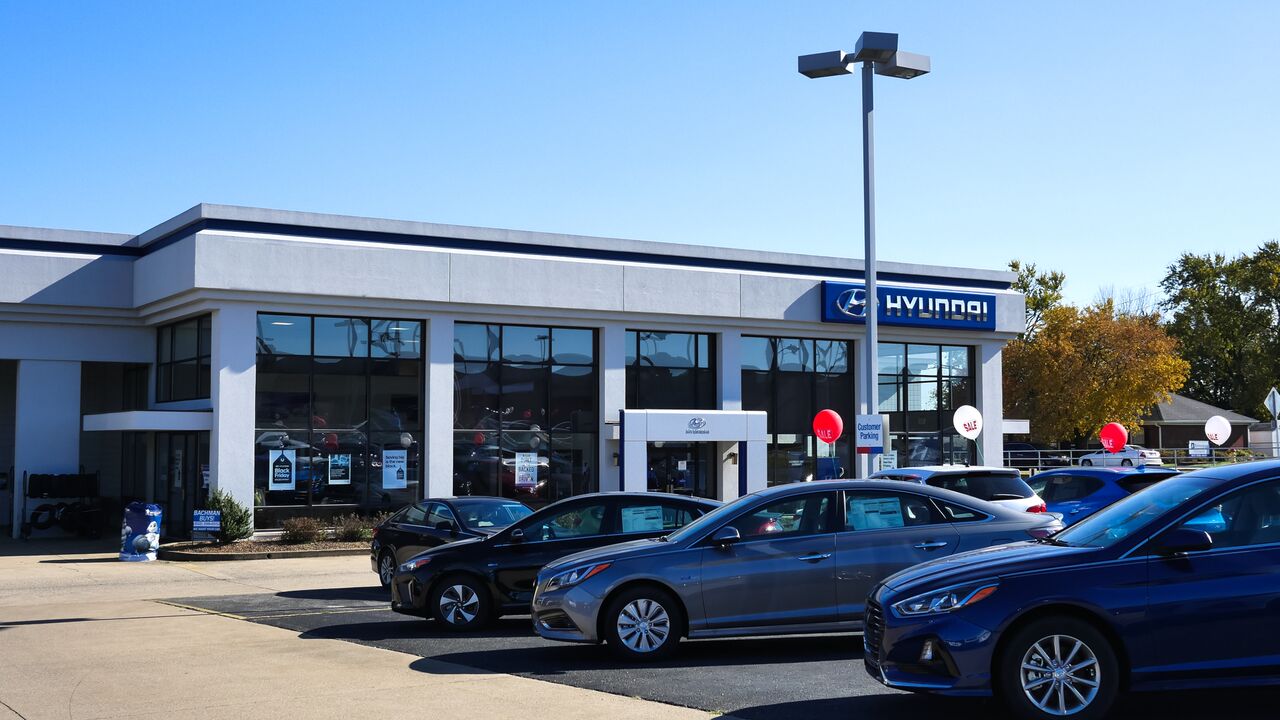 Hyundai Store Front.jpeg