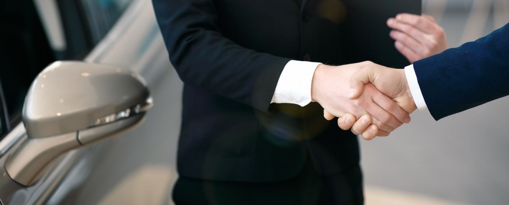 Buying vs Leasing an Acura