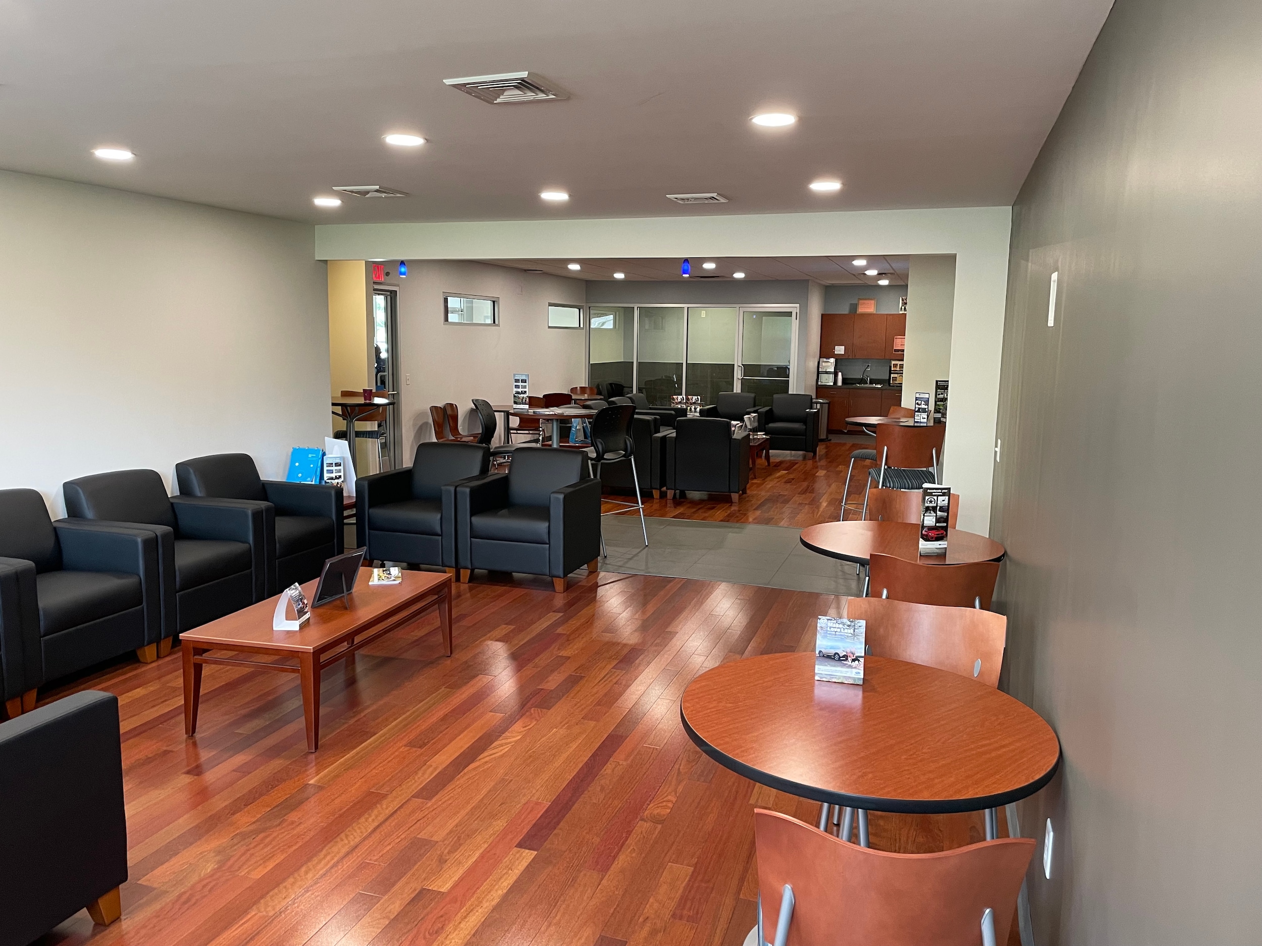 Subaru Service lounge