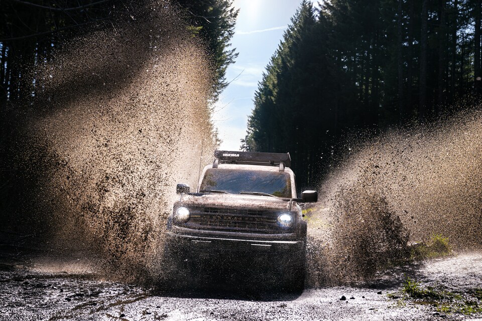2022-Ford-Bronco-BigBend-2Door-SUV-L03.jpeg