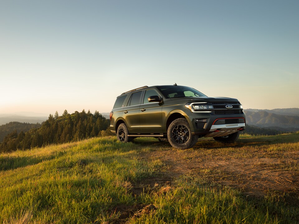 2022-Ford-Expedition-Timberline-SUV-L01.jpeg