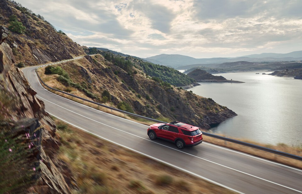 2022-Ford-Explorer-ST-SUV-L01 (1).jpeg