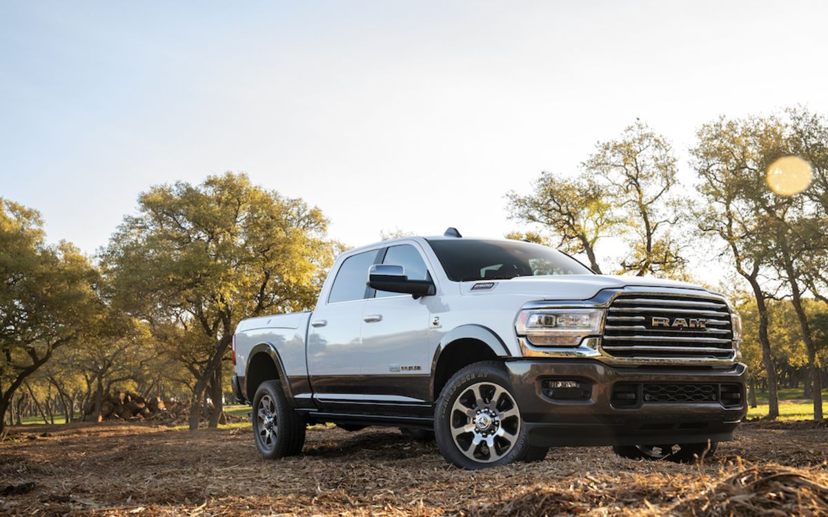 2019-RAM-2500-LongHorn-CrewCab-Truck-L04 (1).jpeg