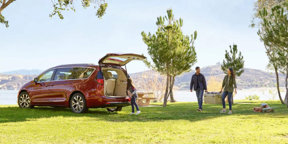 Shop 2019 Chrysler Pacifica in Bakersfield, CA