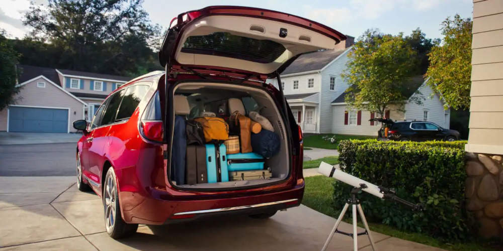 Shop 2019 Chrysler Pacifica in Bakersfield, CA