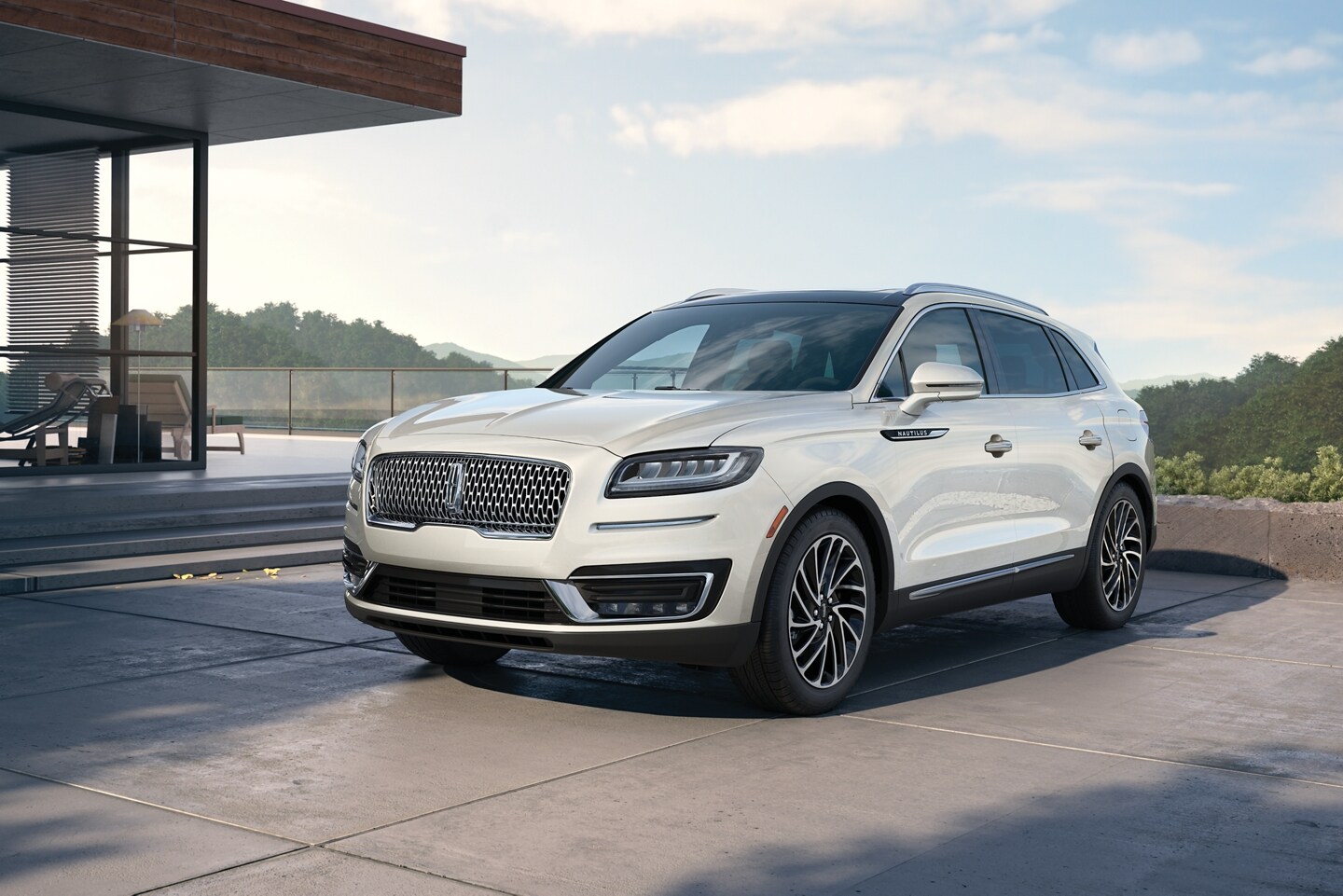 2020_Lincoln_Nautilus_near_Baton_Rouge_LA.jpg